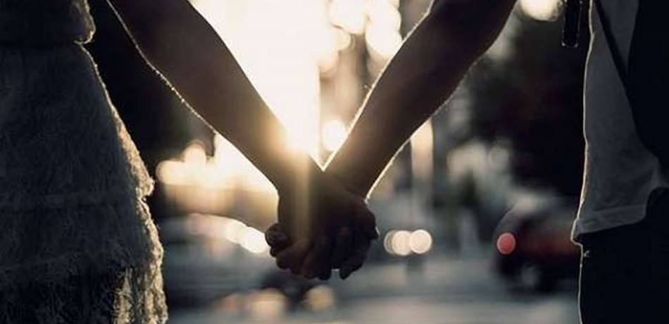 مستقلة وقوية لكنني بحاجة لرجل.. لماذا؟