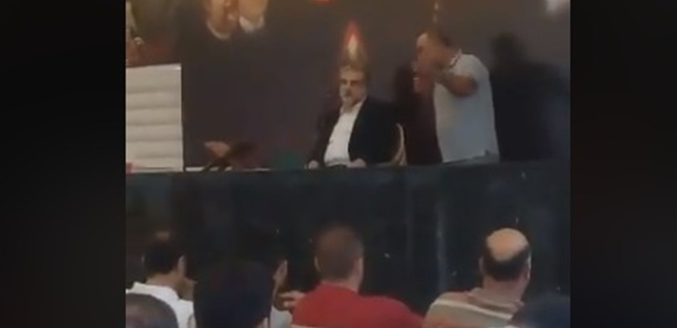 بالفيديو.. الموسوي "يوبّخ" أحد معارضيه!