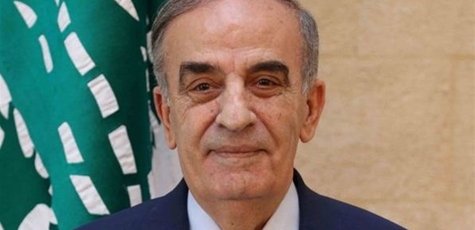قانصو بعد الادلاء بصوته: الجو راقٍ