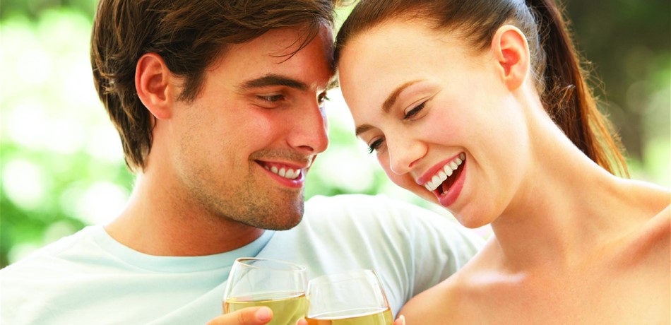 أشياء لا يُخفيها الرجل الحقيقي عن امرأته