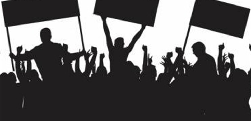 ناشطون في تيار سياسي يحضرون لـ"حركة تصحيحية"