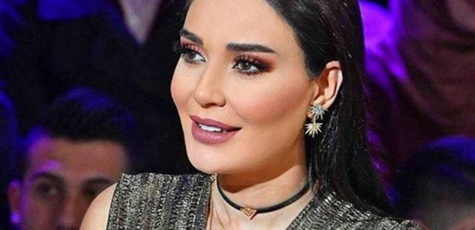 بالصور: ابنة سيرين عبد النور تورطها.. فتوضح: "ما تواخزوني"