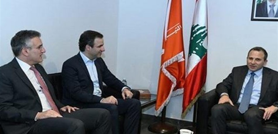 باسيل ومعوض ضمن تكتل سياسي واحد