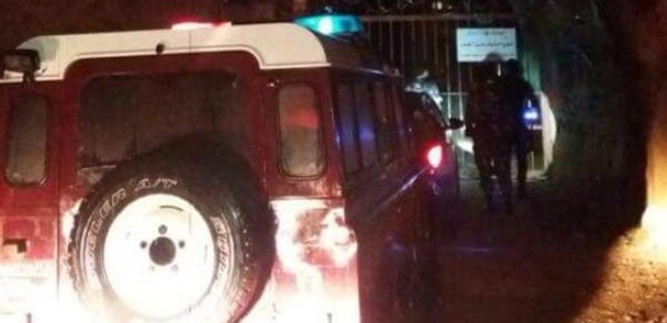 انقاذ شابين ضلا طريقهما بسبب الأمطار!