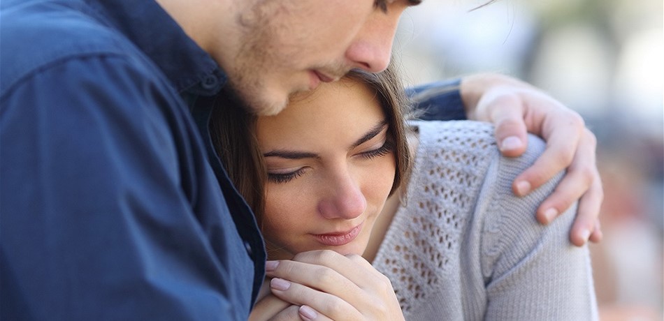لماذا تحتاج المرأة إلى العاطفة أضعاف الرجل؟