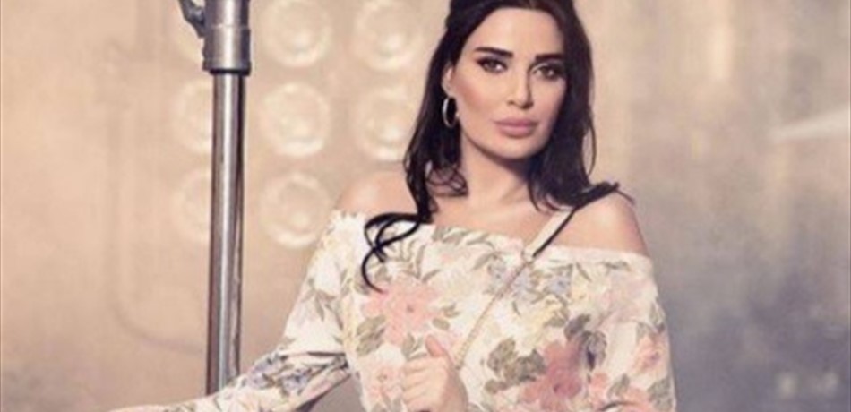 بالفيديو: سيرين عبد النور بكامل رشاقتها بعد إنجاب طفلها.. شاهدوا طرافتها
