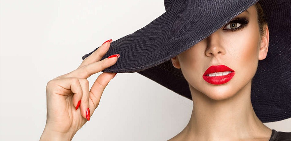 لصاحبات البشرة المختلطة.. هذه أفضل أنواع كريم الأساس