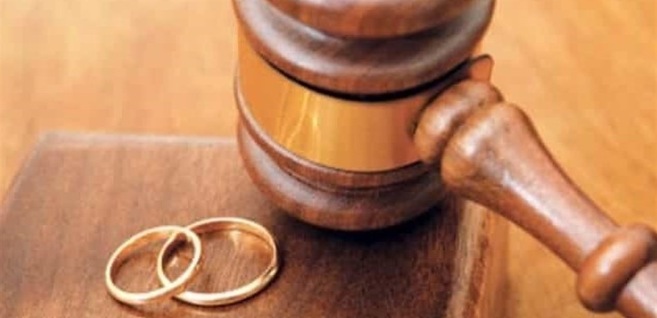 إماراتي يطلق زوجته عقب 15 دقيقة زواج لسبب غريب