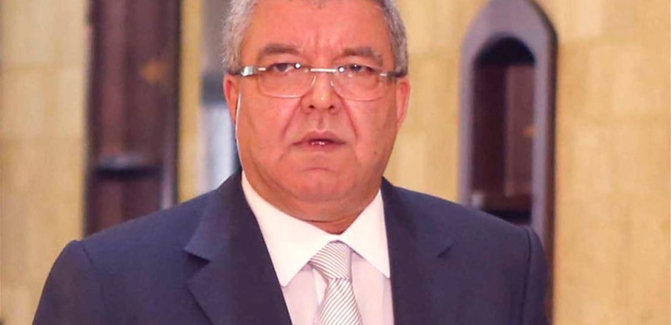 لماذا انسحب المشنوق من جلسة انتخاب الفرزلي؟