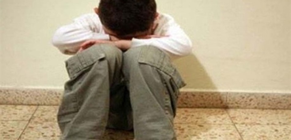 تحرّش بطفلين داخل متجره في القلمون.. وهكذا أوقف 