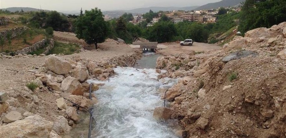 بالصورة: تفجر ينابيع القسام والسكر في الضنية