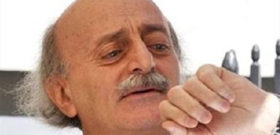 "سجال أرقام" بين ارسلان وجنبلاط