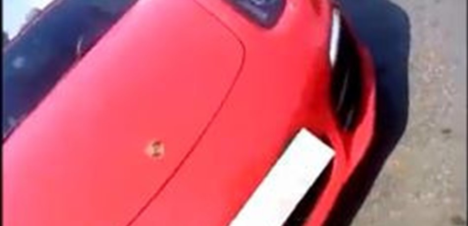 فيديو يكشف التفاصيل.. هكذا وقعت الحادثة بين إيفون صعيبي وعناصر "قوى الأمن"