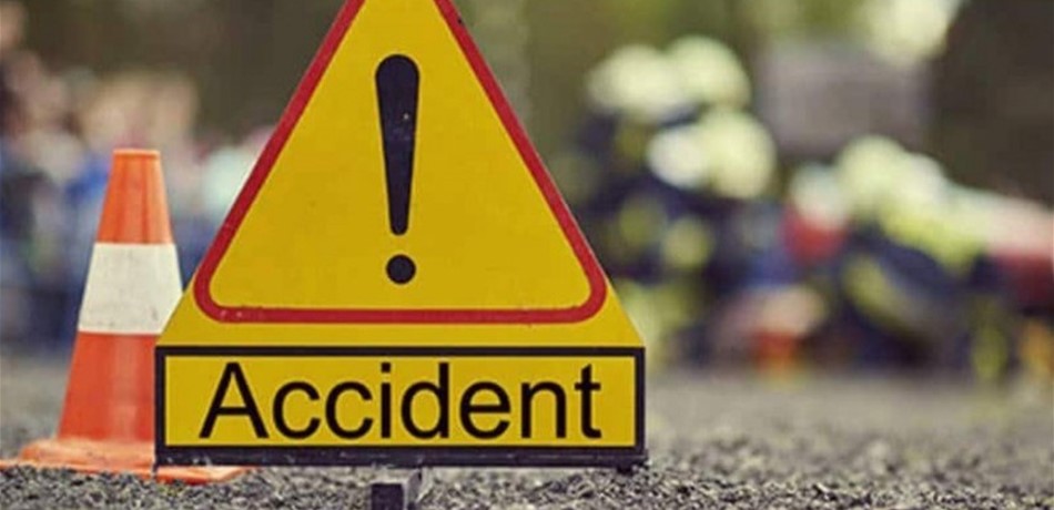 بالفيديو: حادث سير مروّع يهز بلدة دميت.. العناية الإلهية أنقذته! 