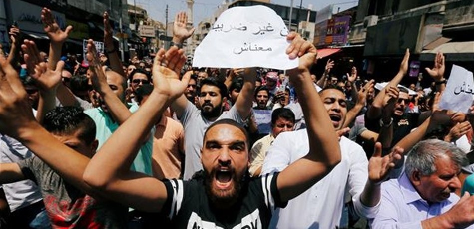 تجدد الاحتجاجات في الأردن.. والملك استدعى رئيس الحكومة؟ 