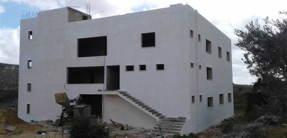 بالصور: مسجد في بلدة جنوبية.. يبعد 50 متراً عن فلسطين!