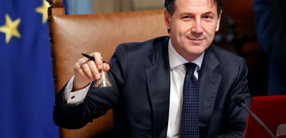 الحكومة الإيطالية الجديدة تفوز بأول اقتراع على الثقة 