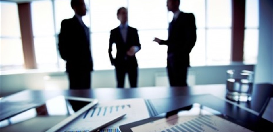 تيار يستعين بشركة إستشارية أجنبية.. والسبب؟ 