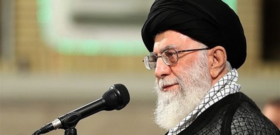 بالصورة: خامنئي يغرّد.. وسفارة إسرائيل تردُّ ساخرة!