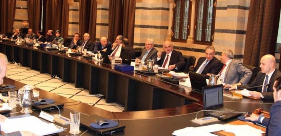الحريري يتّبع سياسة التروّي في اختيار أعضاء حكومته 