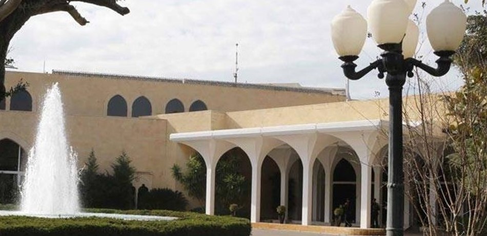 "التواطؤُ" السلطوي خطِرٌ على لبنان".. وفضيحة مرسوم التجنيس الدليل! 