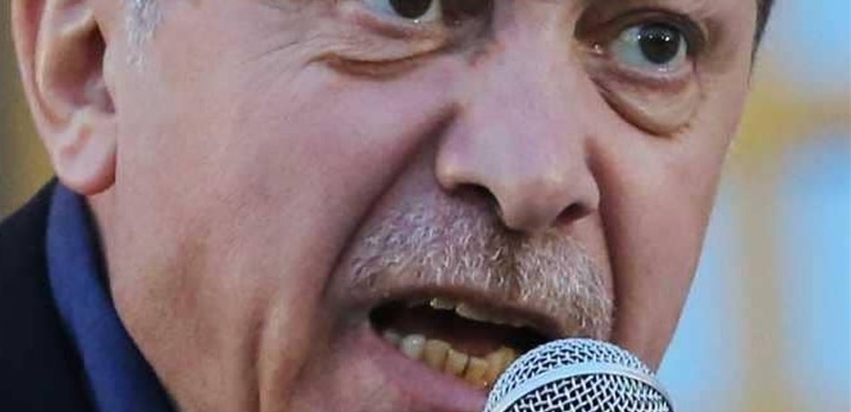 بعد قرار فيينا.. أردوغان يهدد ويحذر من حرب بين الصليب والهلال