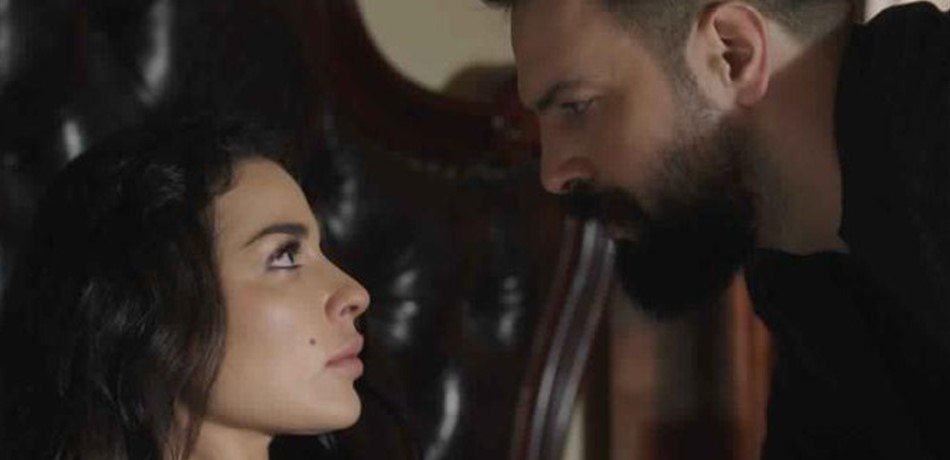 وأخيراً.. تيم حسن يكشف سر انسحاب نادين نجيم من "الهيبة".. "فنانة أخرى"