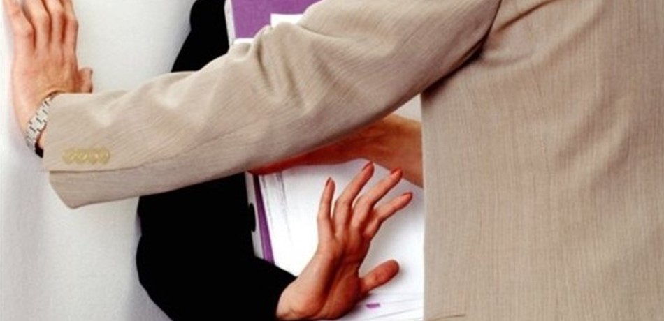 في سبيل ملء "الفراغ".. مدرّس يتحرّش بتلميذاته القاصرات مستعملاً الخداع