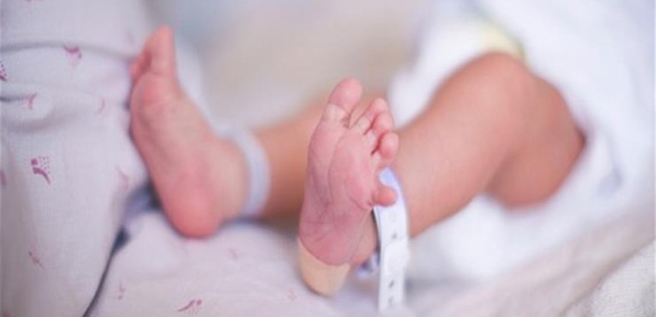 مشهد خال من الانسانية في البقاع.. طفلة حديثة الولادة داخل بئر!