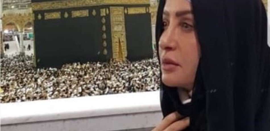 بالصورة.. لطيفة التونسية تؤدّي مناسك العمرة