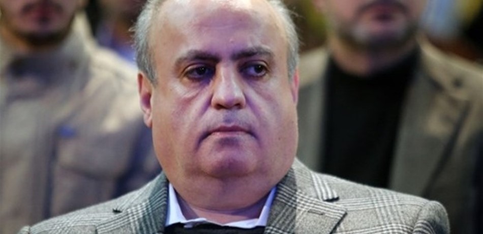 حمار وكلب.. وهاب ينشر صورة تثير الجدل! 