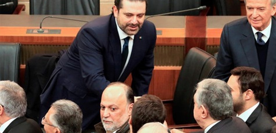 الصالونات السياسية تتحدث عن خلاف "التيار"-"القوات".. والعين على الحريري!