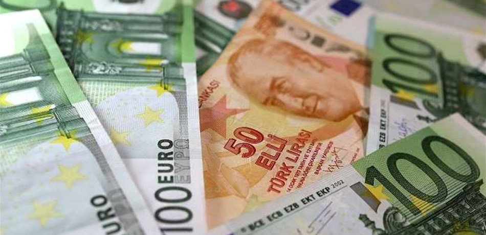 الليرة التركية تهبط إلى مستويات قياسية جديدة