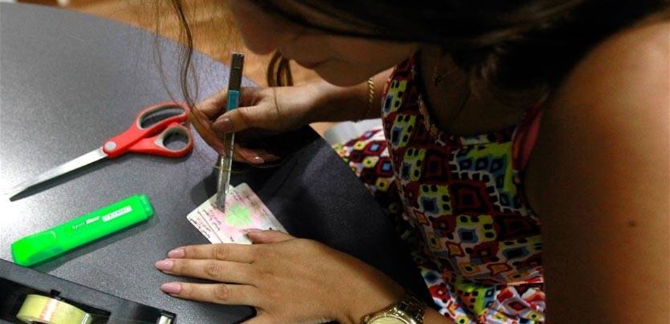 "روان" الجميلة تحولّت من مدرّسة إلى سارقة بهويّة مزوّرة.. والضحايا بالعشرات
