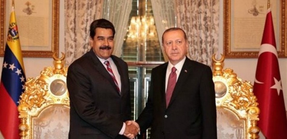 إردوغان يتصل بمادورو ويهنئه بالنجاة