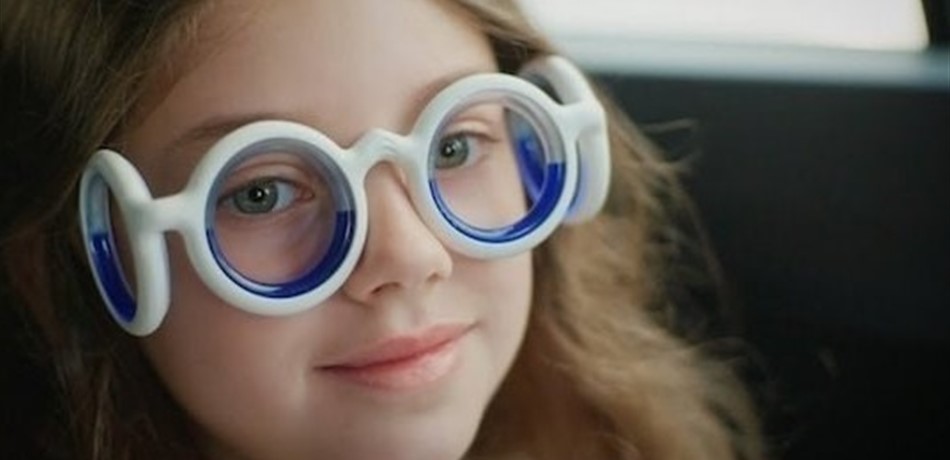 بالصورة.. ابتكار نظارات لعلاج دوار الحركة