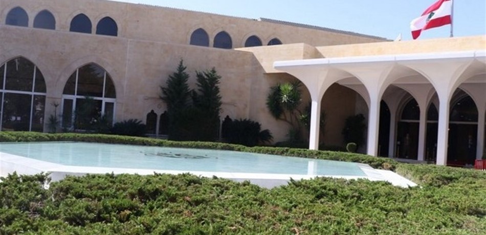 عون بانتظار تأليف حكومة وحدة وطنية