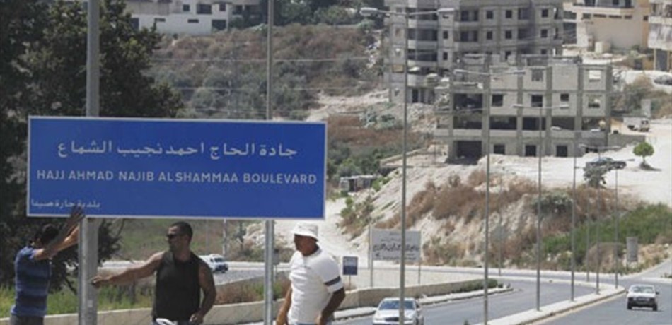 صيدا.. عندما اصطدمت السيارة بعمود الكهرباء!