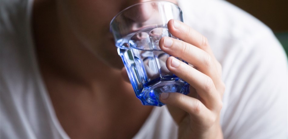 أعراض غريبة تدل على نقص الماء في الجسم