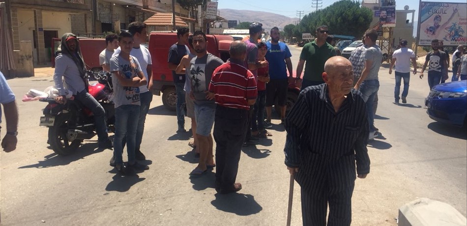 اعتصام على طريق عام جب جنين بسبب انقطاع الكهرباء