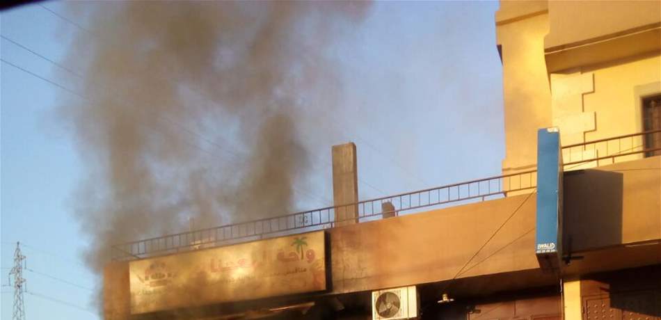 بالصور: حريق داخل محل معجنات في طرابلس أدى لانفجار قارورتيّ غاز