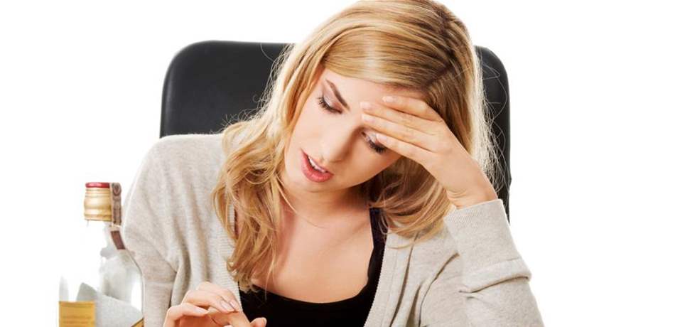 ماذا يحصل عند الإفراط في الكحول؟