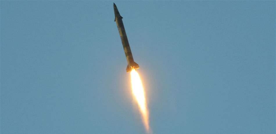 السعودية تتصدّى لصاروخ أطلقه "الحوثيون" من اليمن باتّجاه نجران