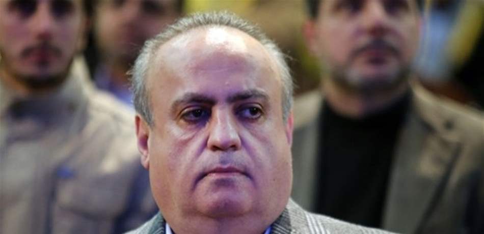 أزمة ازدحام المسافرين في المطار بين فنيانوس ووهاب.. والأخير يردُّ بصورة