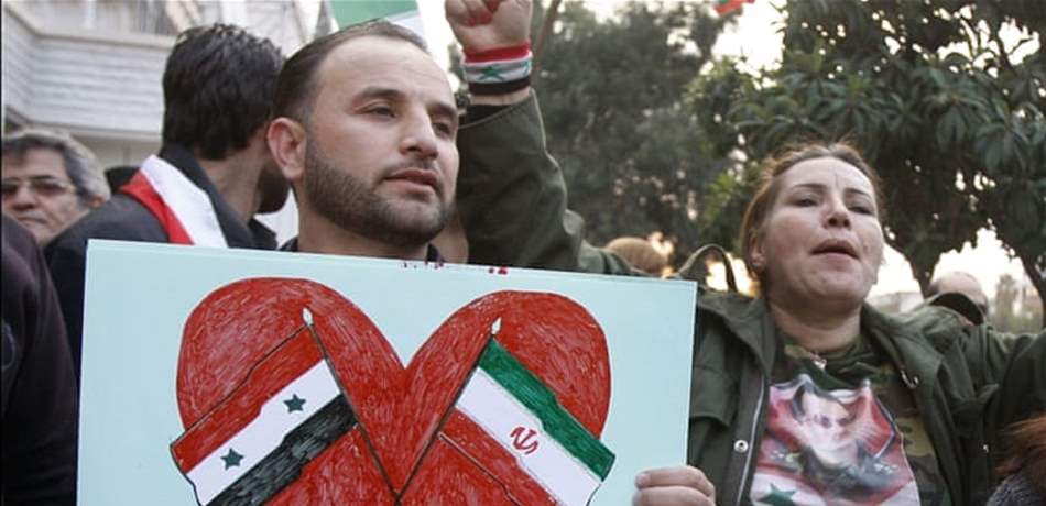 رغم ضغوط أميركا و"مَوْنة" روسيا.. لهذه الأسباب ايران باقية بسوريا