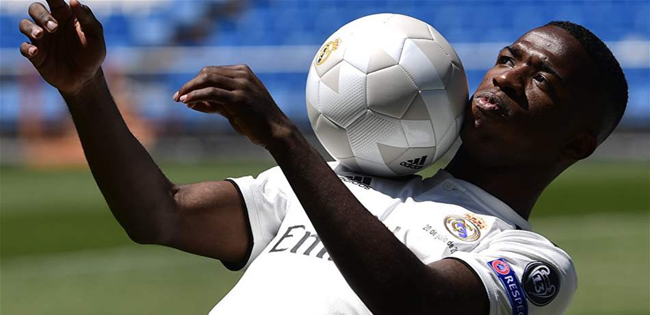 بالفيديو: هدفان وعضّة.. هكذا كانت المباراة الأولى لنجم مدريد!