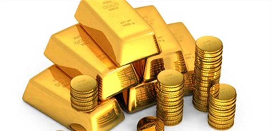 مع تراجع الدولار.. الذهب يرتفع مجدداً وهذا سعره اليوم