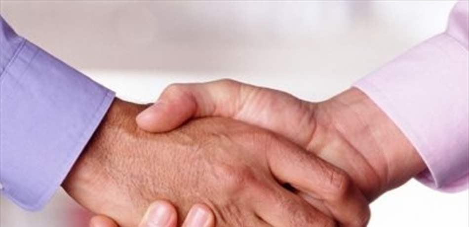 "إنسجام كامل" بين نواب حزبَين تجمع بينهما "عداوة" تاريخية