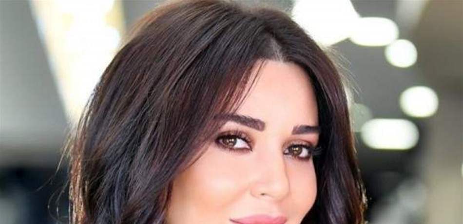 سيرين عبد النور تعرض اختراع ابنتها على جمهورها.. شاهدوا طرافتها!