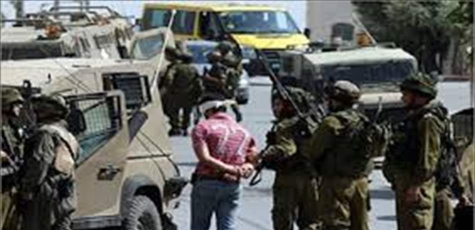 استشهاد فلسطيني وإعتقال 14 فلسطينيا بالضفة الغربية